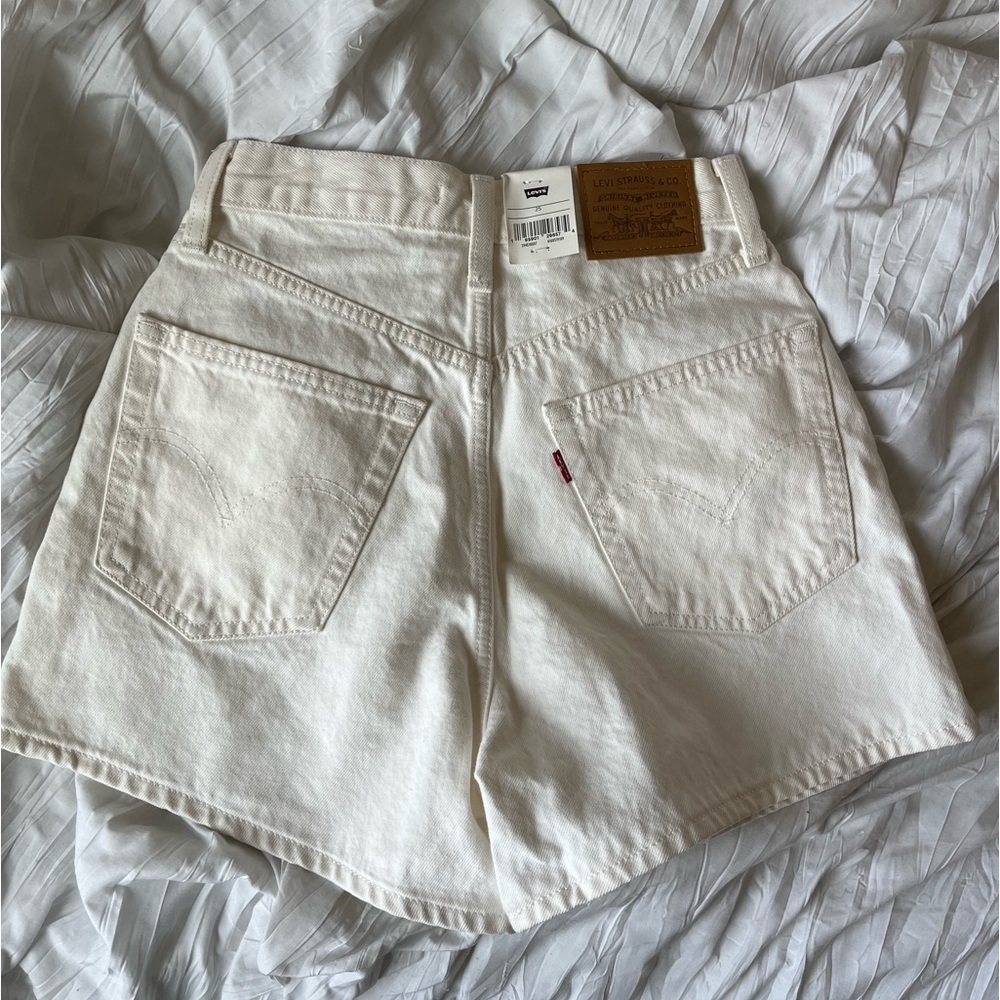 LEVIS HIGH LOOSE SHORTS
